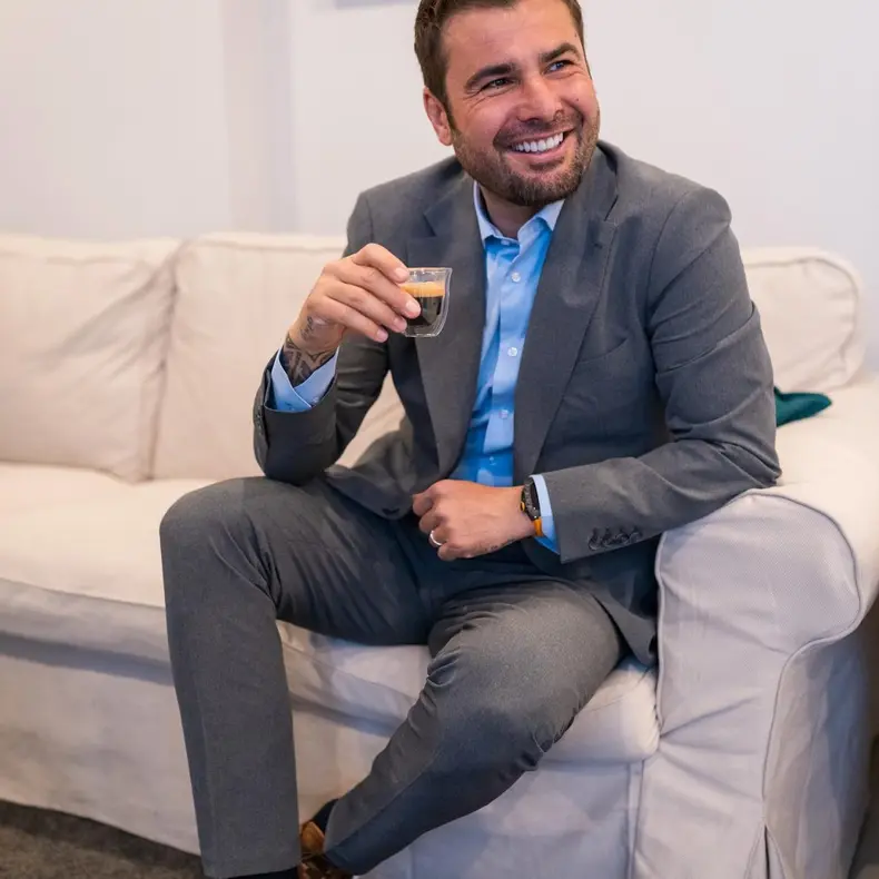 Adrian Mutu negociază în secret cu Antena 1 pentru Survivor 2027! "Briliantul" a fost surprins alături de Vladimir Dembinski, producătorul emisiunii: "S-au înțeles"