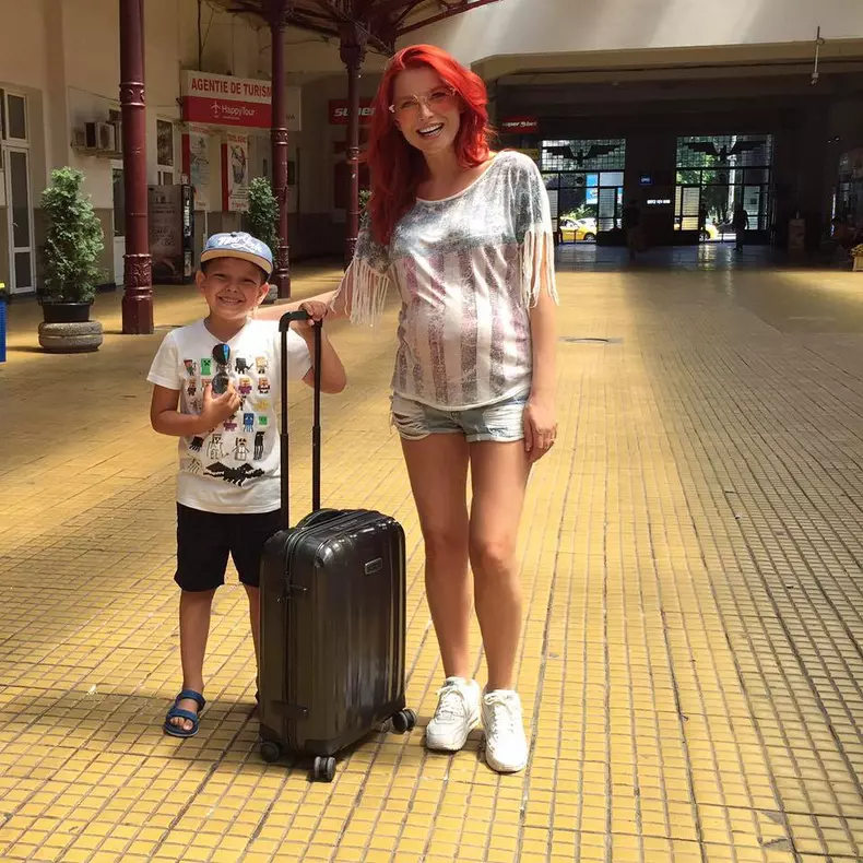Elena Gheorghe a nascut 2