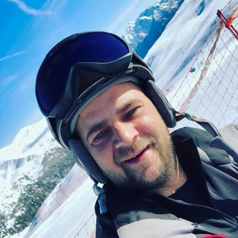 Cosmin Seleși 2