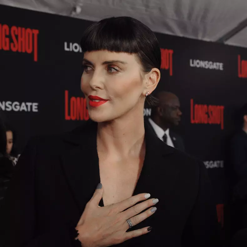 Charlize Theron, schimbare radicală de look