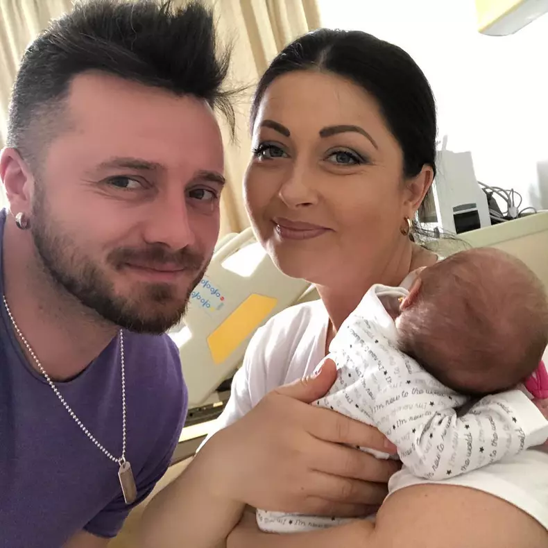 Gabriela Cristea, Tavi Clonda și fiica lor, Iris Thea