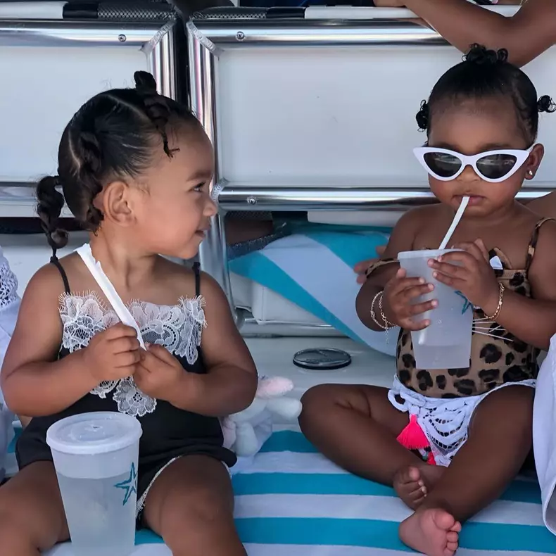 Chicago West și True Thompson