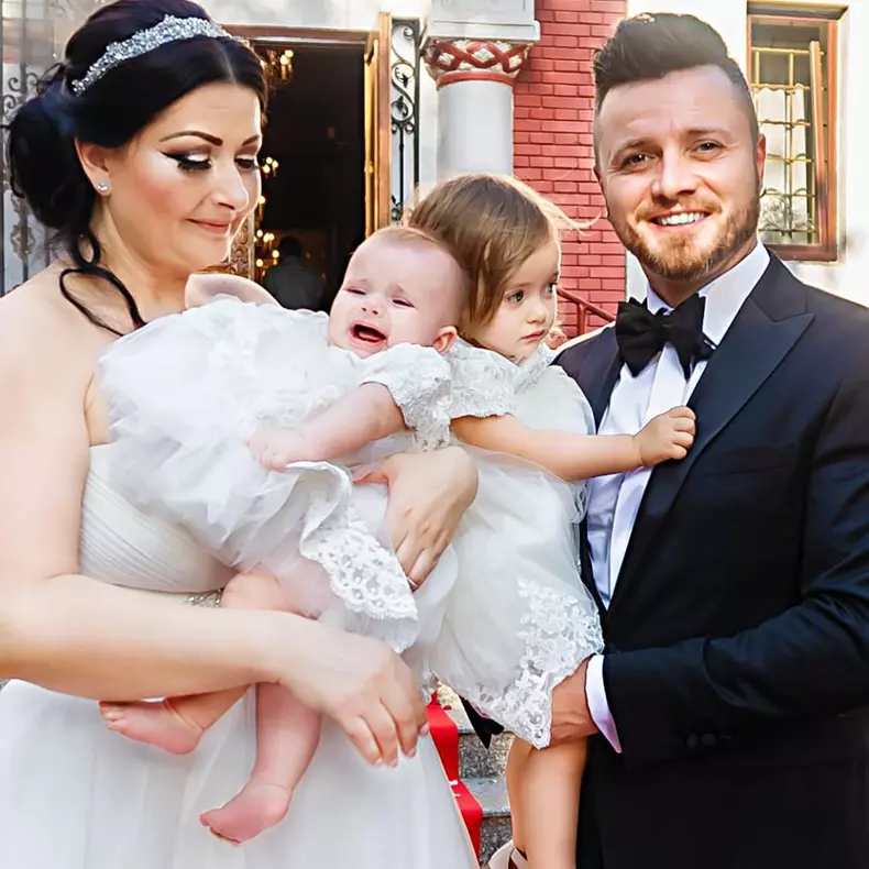 Gabriela Cristea, Tavi Clonda și fiicele lor Victoria și Iris