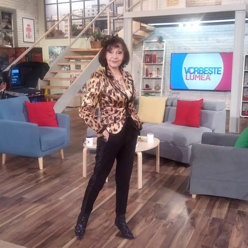 Marina Voica a filmat dezbrăcată2