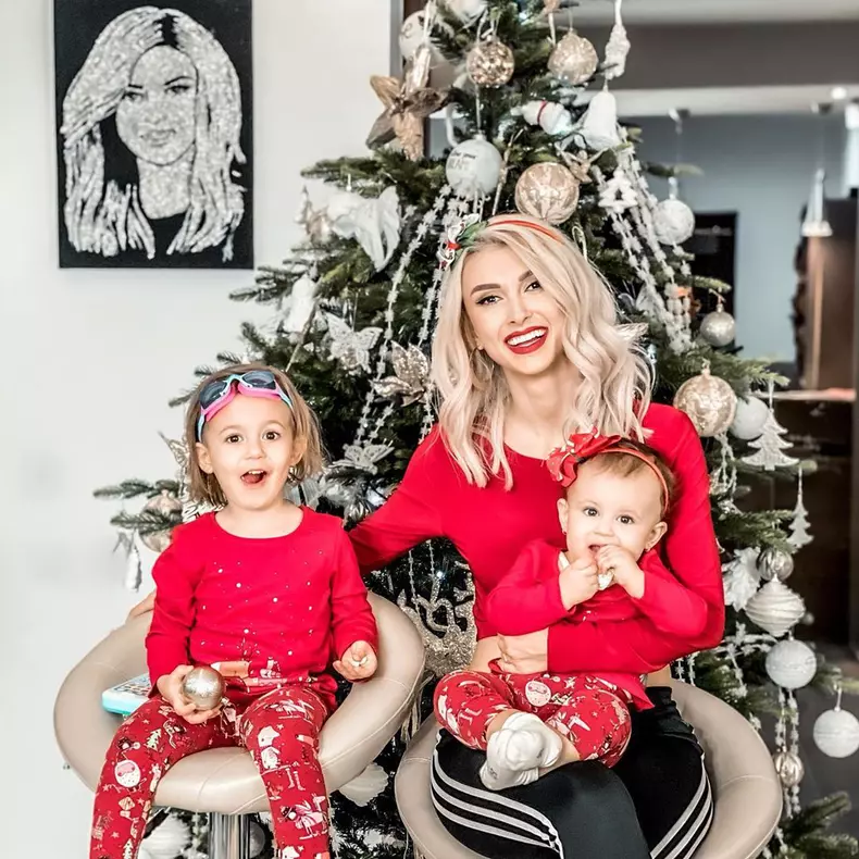 Andreea Bălan și fiicele ei Ella și Clara