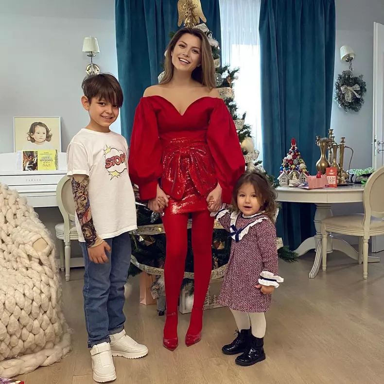 Elena Gheorghe și copiii ei