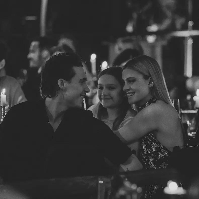 Nicola Peltz și Brooklyn Bekcham