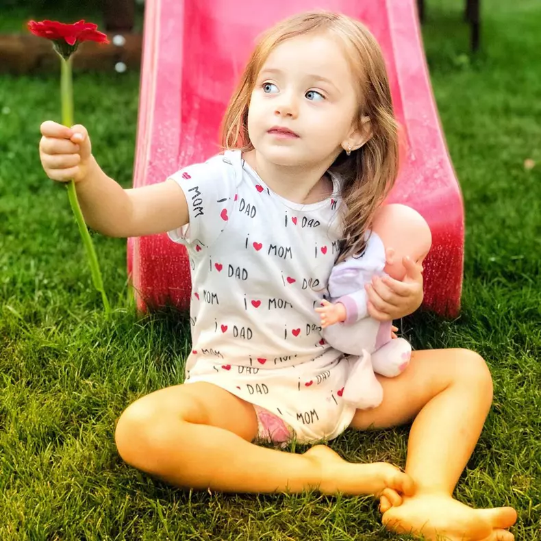Bella Victoria Margot
