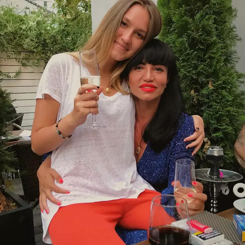 Larisa Oprea și fiica ei Melissa