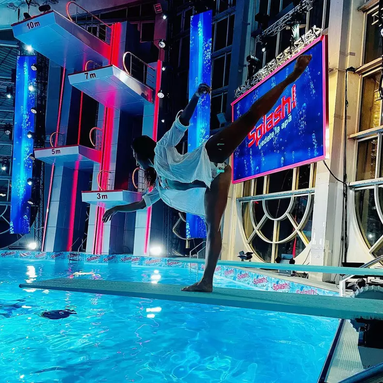 cine e natalia duminica de la splash vedete la apa (1)