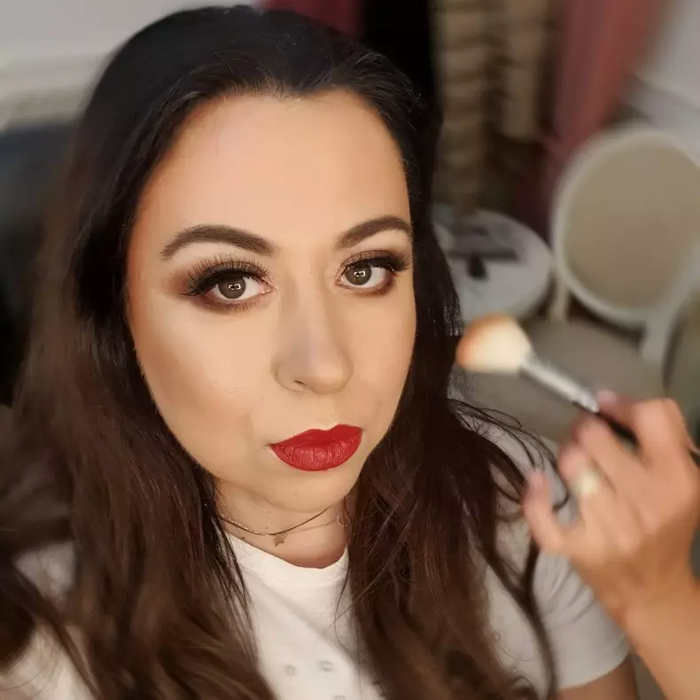 Oana Roman make-up