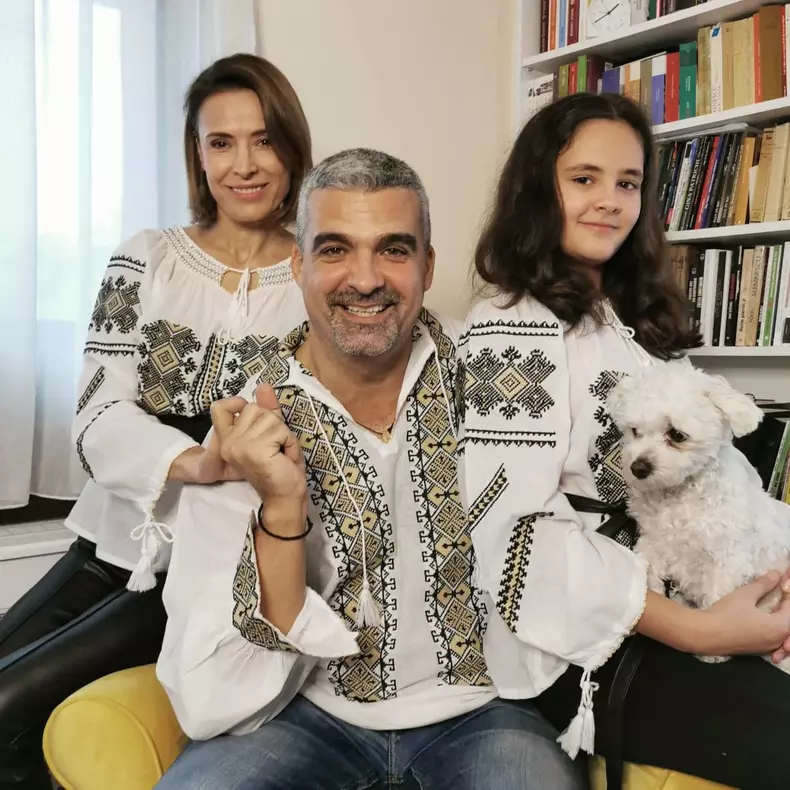 Monica Davidescu și familia
