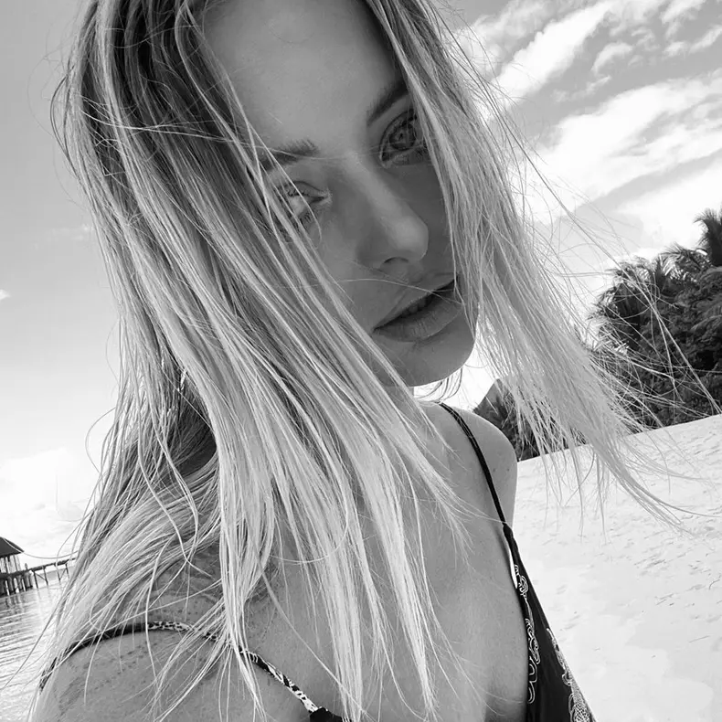 Delia, imagini impresionante din vacanță (17)