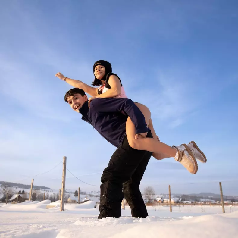 Diana Bulimar și logodnicul ei, Radu (7)