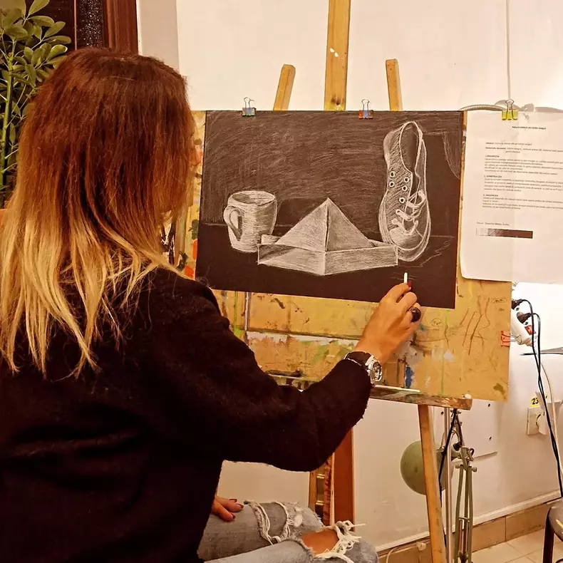 Anca Țurcașiu la cursul de pictură