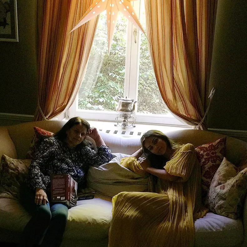 Mădălina Ghenea și mama ei