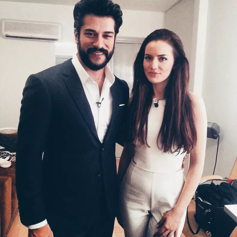 Burak Özçivit si Fahriye Evcen sursa foto pinterest (4)