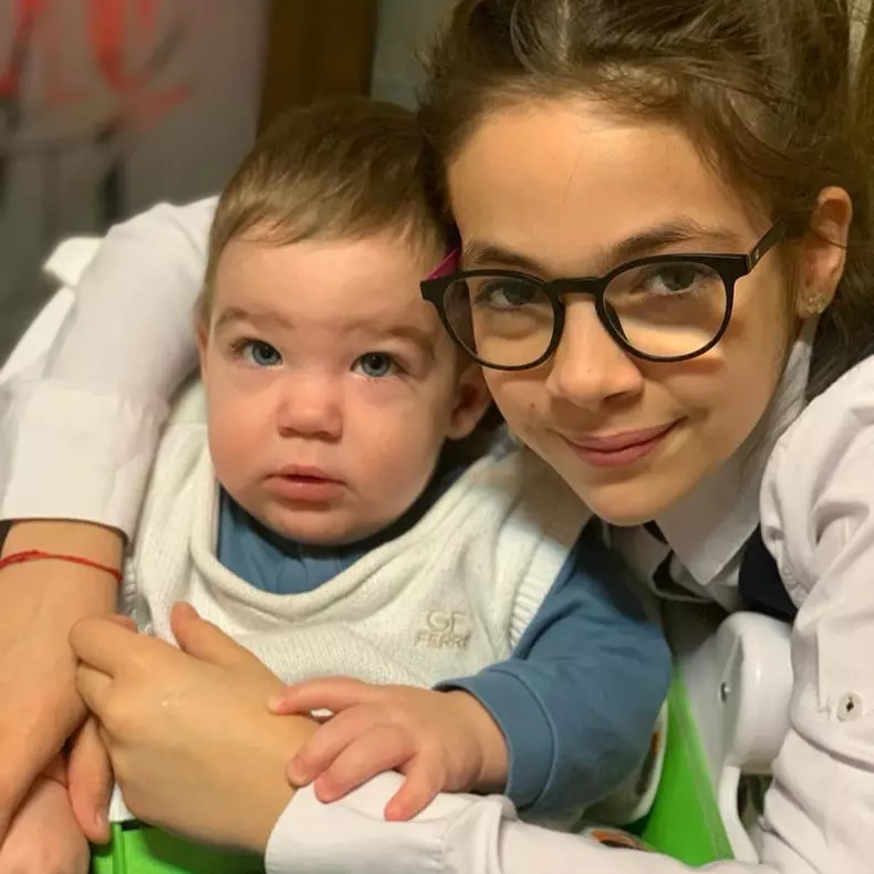 Ce mari s-au făcut copiii Roxanei Ciuhulescu (4)