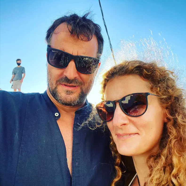 Andrei Aradits si sotia lui Andreea (4)