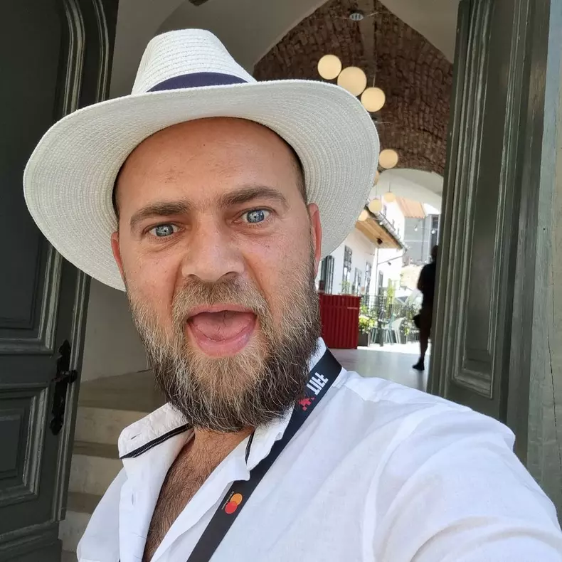 Cosmin-Selesi-a-plecat-de-la-Antena-1-la-Pro-TV.-„Va-fi-o-revenire-fantastica-4