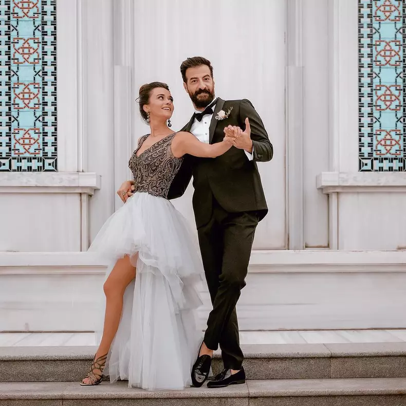 Hande-Soral-actrita-din-„Putere-si-glorie-este-insarcinata.-Ea-si-Ismail-Demirci-vor-deveni-parinti-2