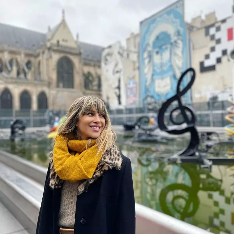 Lora, ședință foto provocatoare în Paris. Cum s-a pozat alături de iubitul ei. „Flirt în Paris” (27)