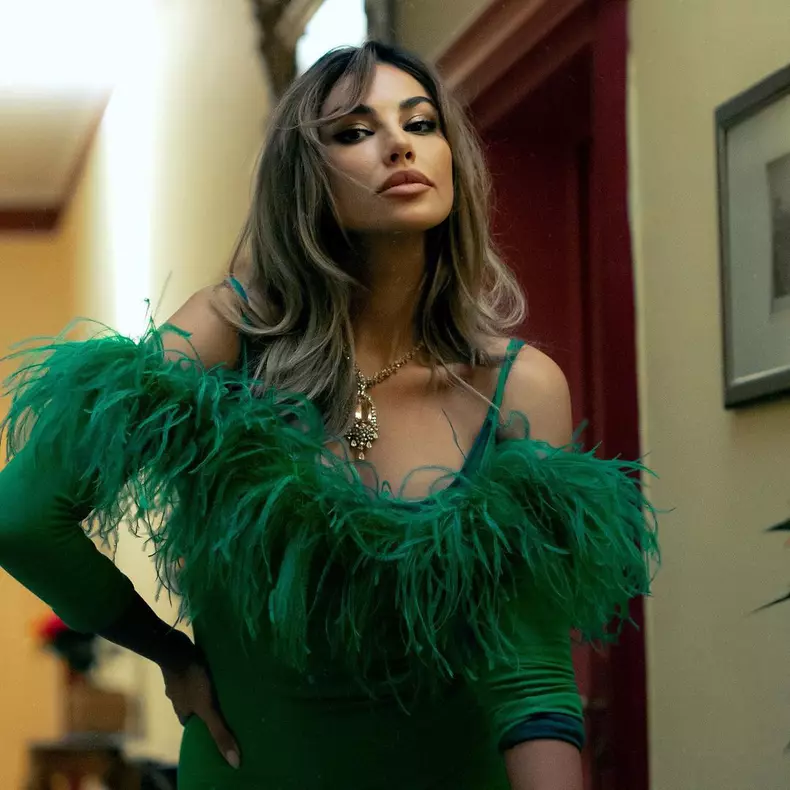 Madalina-Ghenea-fotografii-senzuale-publicate-online-4