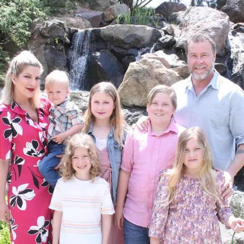Tori Spelling, dezvăluiri despre boala cu care a fost diagnosticată fiica ei