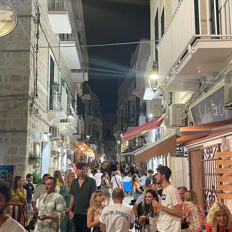mirela-vaida-imagini-din-vacanta-in-puglia-italia-10