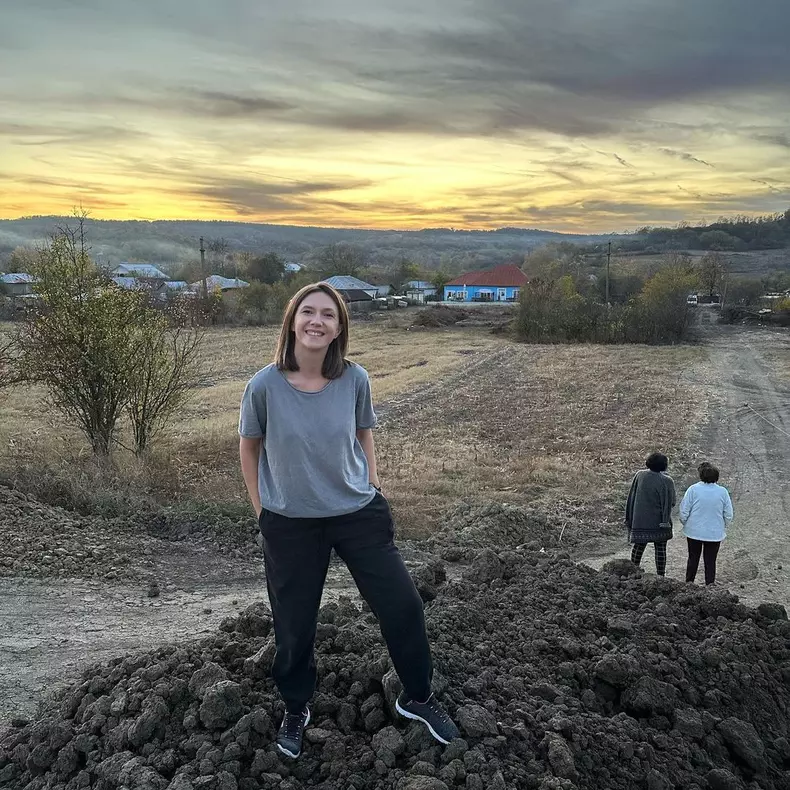 Adela Popescu și Radu Vâlcan își construiesc o nouă casă  (3)