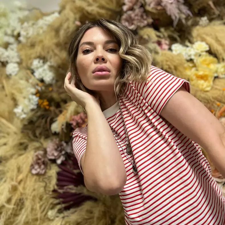 Gina Pistol, adevărul despre operațiile estetice. (4)