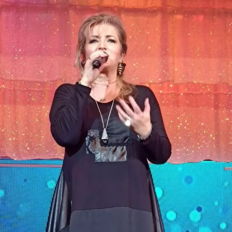 Carmen Radulescu 6