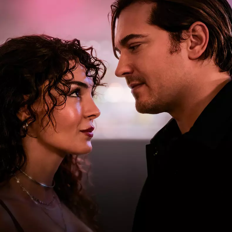 Un adevarat gentleman Netflix Catagay Ulusoy (2)