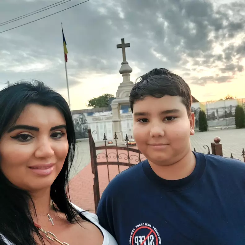 Adriana Bahmuțeanu susține că băieții ei sunt ținuți ostatici, după moartea lui Silviu Prigoană (8)