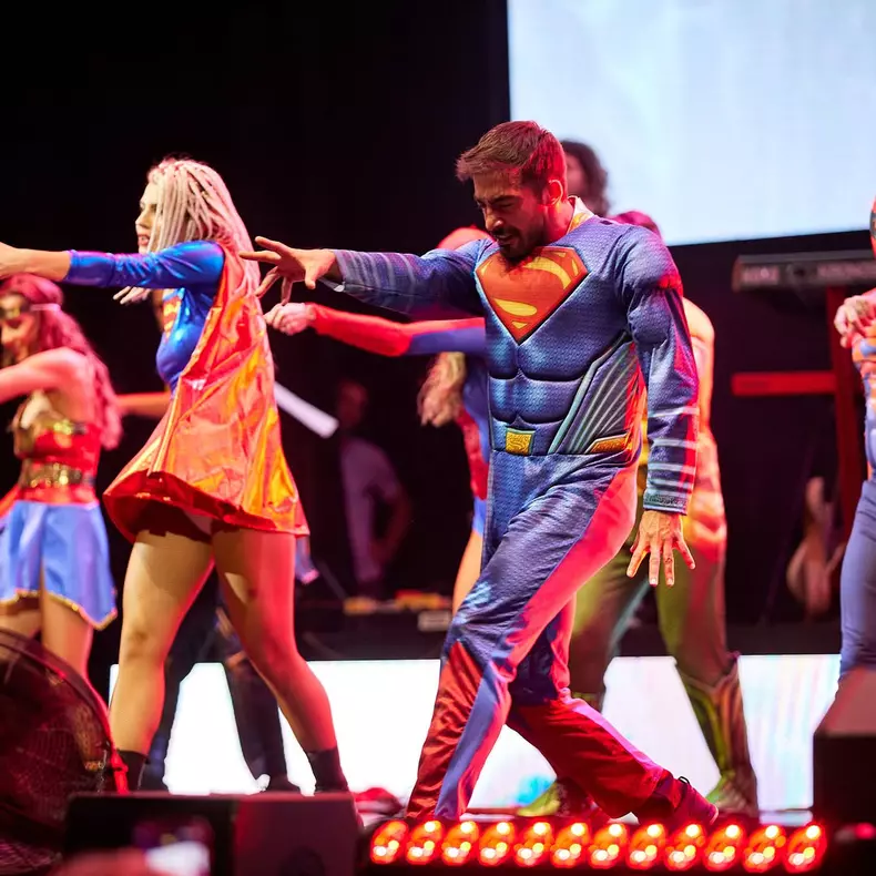 Imagini-cu-Andreea-Bălan-și-Petrișor-Ruge-de-acum-18-ani-la-inceputul-colaborarii-lor (9)