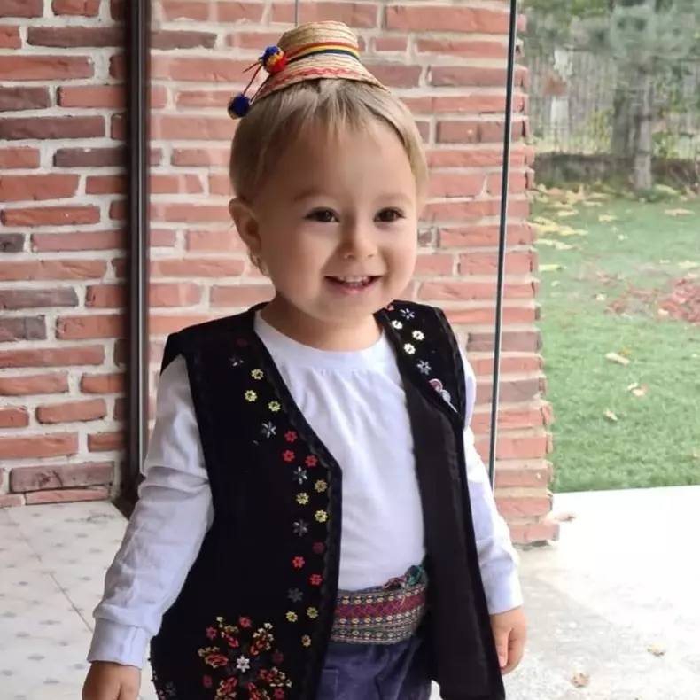 Mirela-Vaida-mesaj-de-ziua-fiului-ei-cel-mic-Tudor (10)