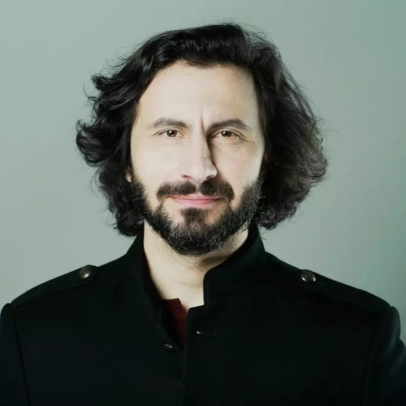 Adi Nour concediat de la Opereta Ion Dacian  (2)