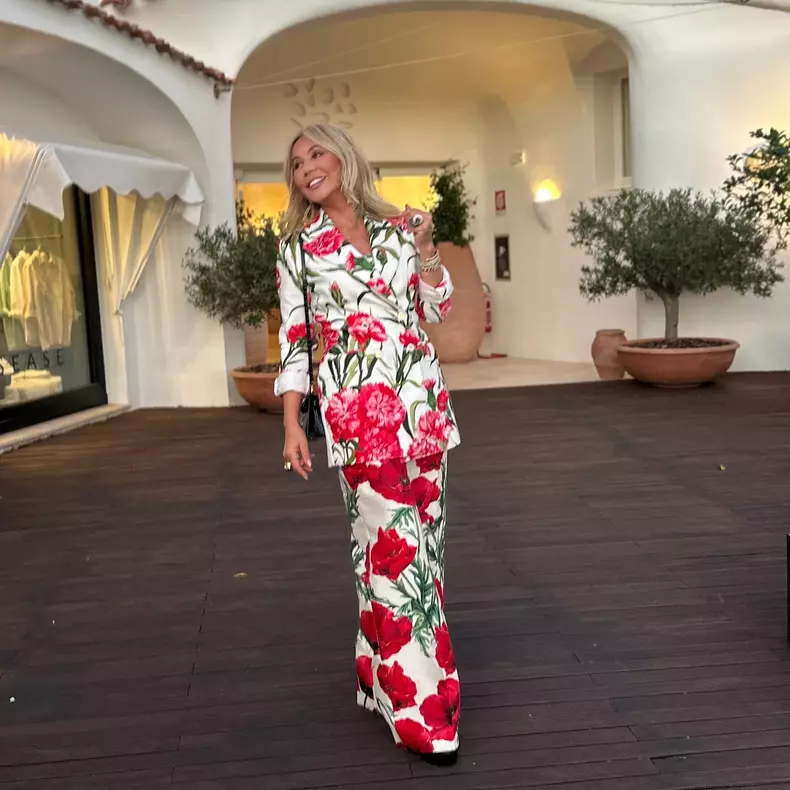 Anastasia Soare, vacanță în Sardinia alături de Sofia Vergara  (5)