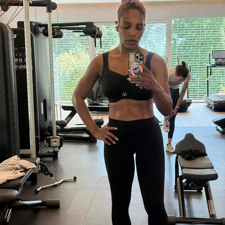 Serena Williams, apariție de senzație în sala de sport  (3)