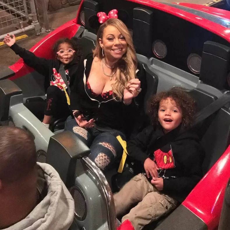 Mariah Carey si cei doi copii ai ei