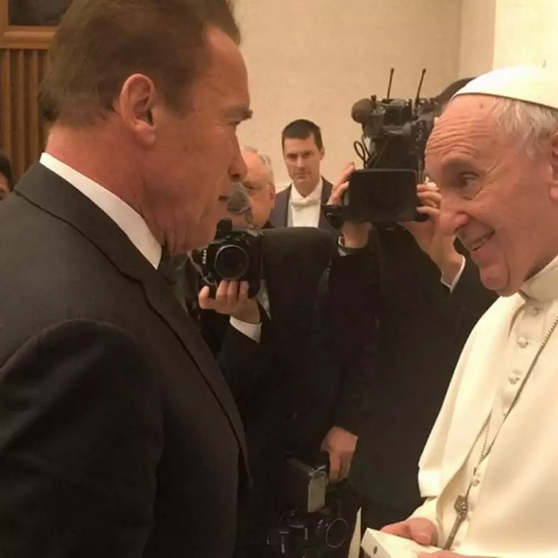 Arnold Schwarzenegger și Papa Francisc