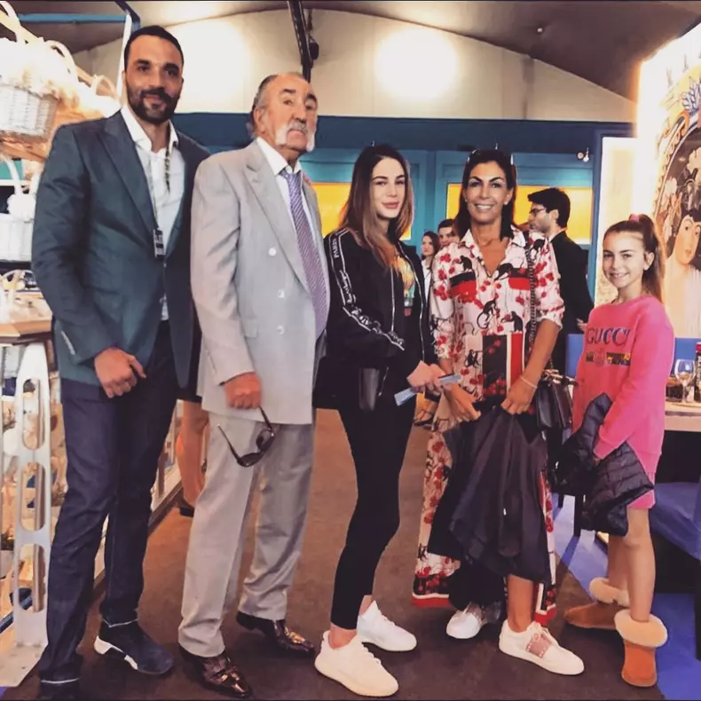 Ion Ţiriac, alături de fiica lui, Ioana Ţiriac, Sophie Ayad şi fetiţa ei din altă căsătorie şi Alexandru Ţiriac