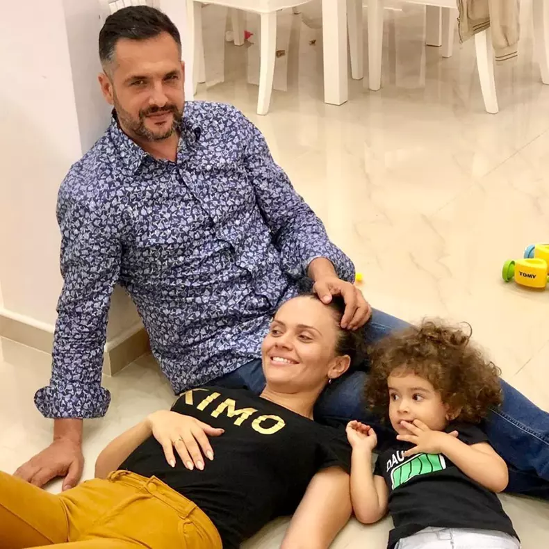 Madalin Ionescu si familia 3
