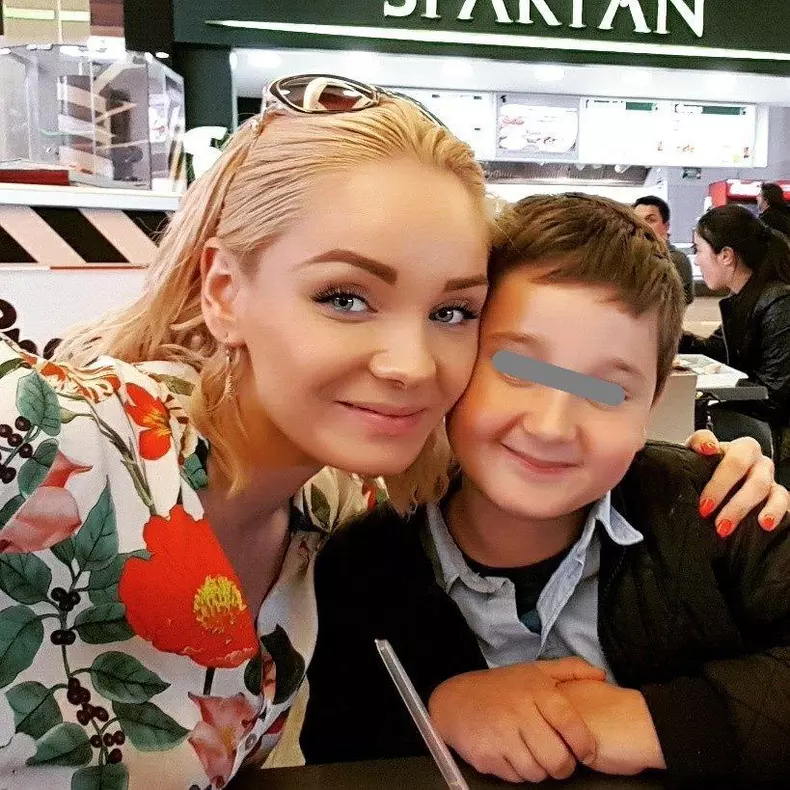 Maria Constantin are un băiat de 9 ani