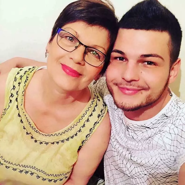 Răzvan-Botezatu-și-mama-lui-1