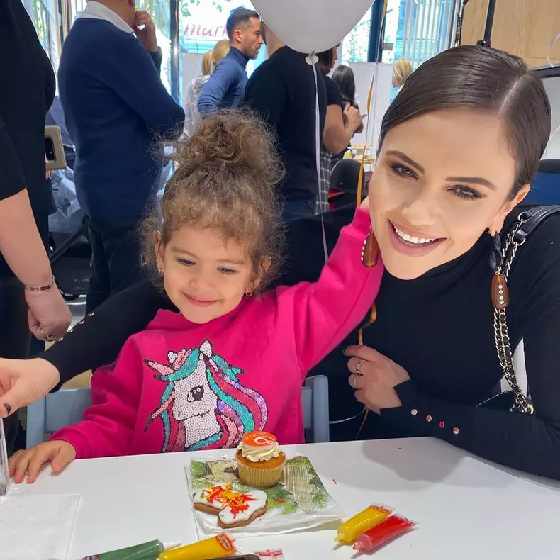 cristina-siscanu-si-petra-2