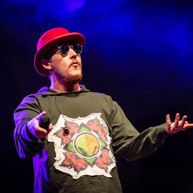 45347544_1964958130258370_6134968840800436224_o