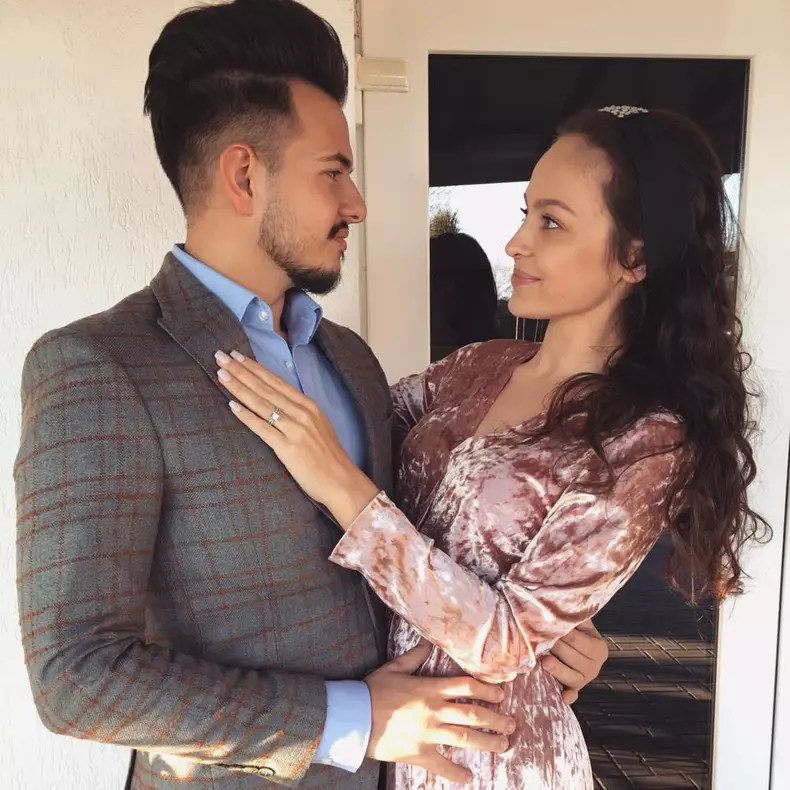 26112082_1763025027105646_1017932353760040008_n