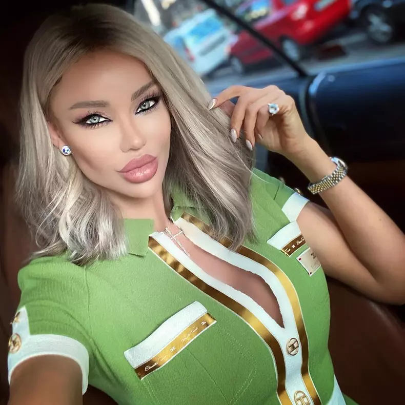 Bianca-Dragusanu-1
