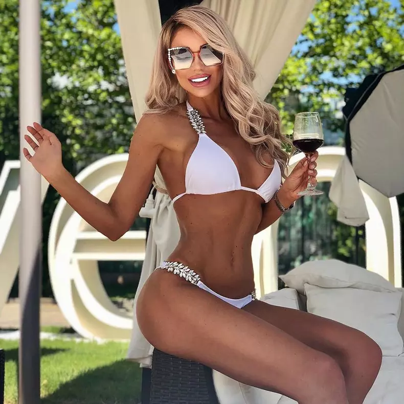 Bianca-Drăgușanu-2-2